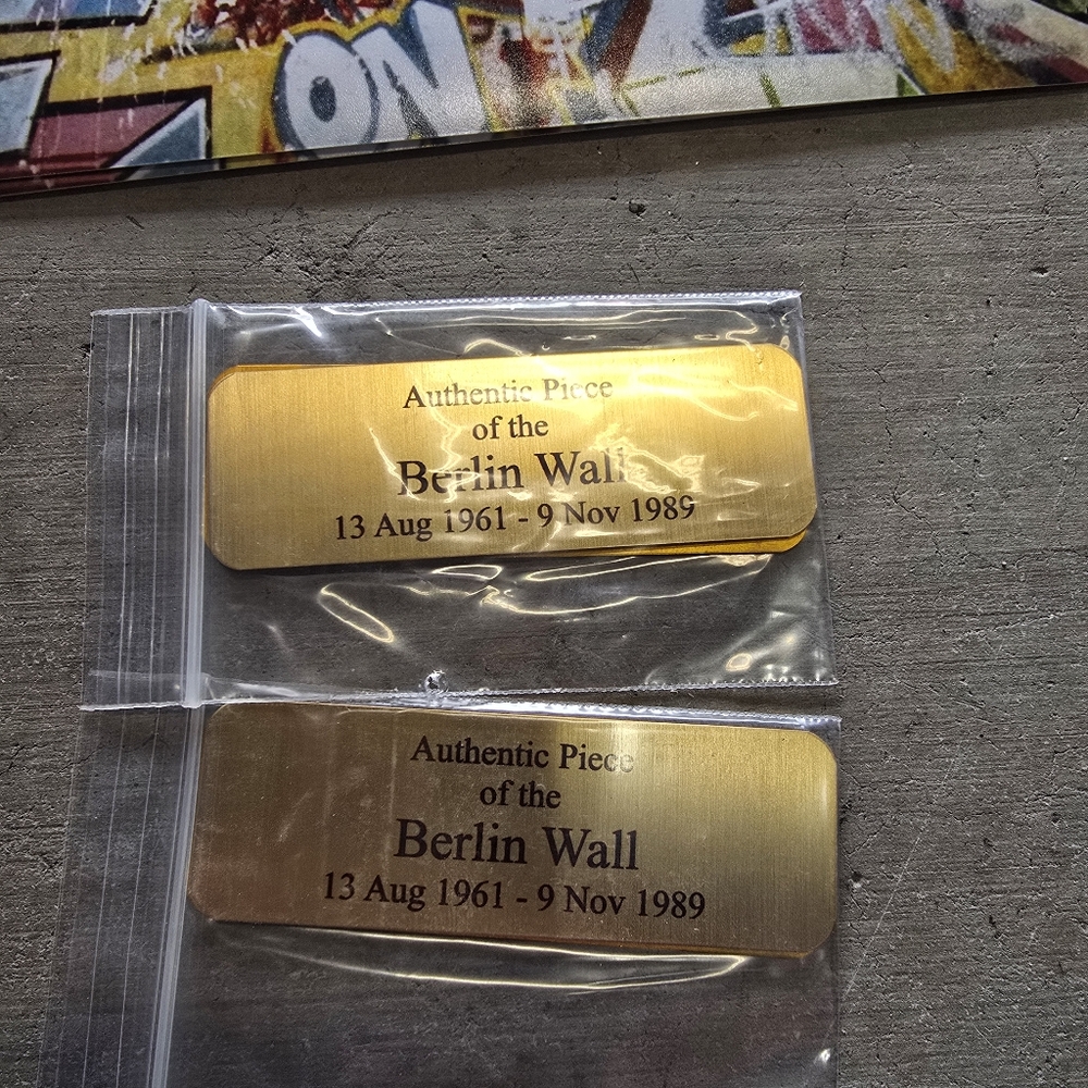 Authentic Berlin Wall Pieces With Metal Plaque